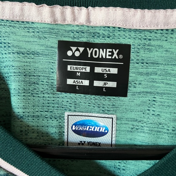Yonex Men’s Performance Tennis Shirt Small - Picture 2 of 3